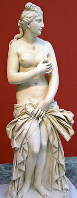 Aphrodite, déesse grecque de l'amour et de la beauté. Vénus à Rome. La maîtresse du ciel est identifiée à Inanna (Sumeriens), Anat (Egyptiens), Ashtart ou Astarté (phéniciens), Aphrodite (Grecs), Vénus (Romains), Tanit (cartaginois), Ashtoreth (Cananéens)