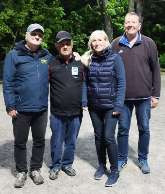 von links: Stefan Walker, Alberto Raddi, Beate Hogh, Armin Hogh