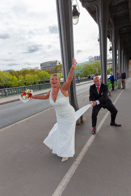 Couple de mariés Paris