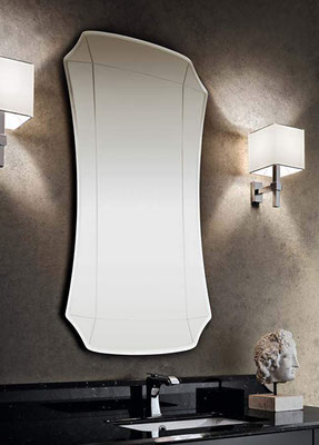 Miroir biseauté pour salle de bain classiques et chic, disponible chez Pitois proche Olivet (45)