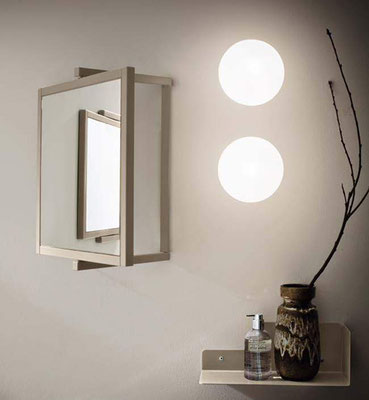 Miroir pivotant pratique pour salle de bain design ou modernes, disponible chez Pitois proche Olivet (45)