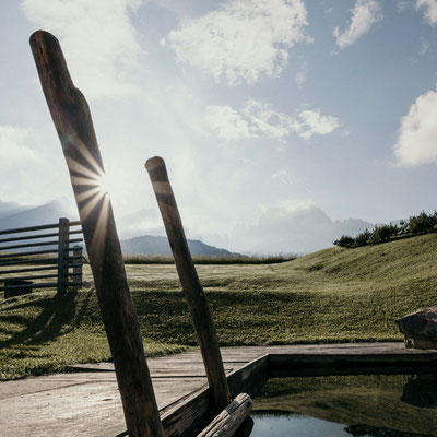 CYPRIANERHOF • Living the Cultura Dolomiti – between mountain magic, quiet strength and soulful culture | Tiers at the foot of the Rosengarten | South Tyrol • Member of Mountain Hideaways ©Marika Unterladstätter