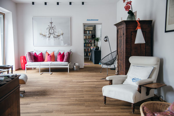 #mountainhideaways Hotel Story: Hotel BLÜ, Bad Hofgastein - Salzburgerland, Boutiquehotel, Bikehotel, Wanderhotel, Skihotel - ideal für alle Abenteuer!, empfehlenswertes BLÜ Restaurant (Fusionsküche thailändische - österreichische Küche) und BLÜ Bar