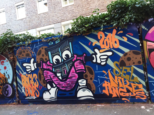 Home //ole von oepen//urban art//architecture