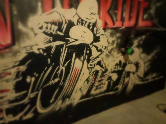 harley davidson, graffiti, draw, artiste muraliste