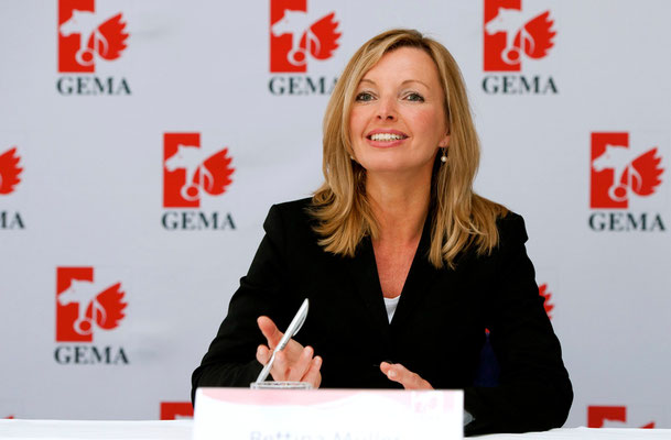 Moderation Bettina Miserre (geb. Müller): Jahrespressekonferenz der GEMA