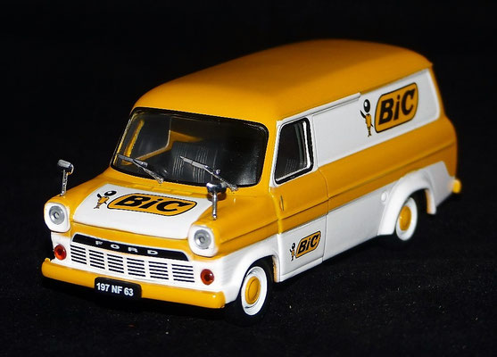 FORD TRANSIT   BIC      Caravane Tour de France 1968