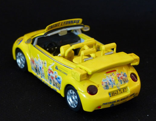 Volkswagen New Beetle Crédit Lyonnais    Caravane Tour de France 2003