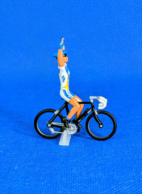 Cycliste Bras Levés -  avec casque  Equipe AG2R  TOUR DE FRANCE 