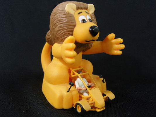 Kart avec Lion géant Crédit Lyonnais     Caravane Tour de France 2002