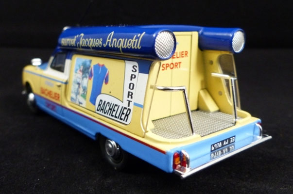 Peugeot 403 U8 BACHELIER SPORT   Caravane Tour de France 1968