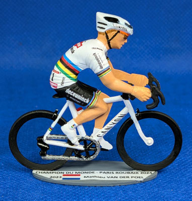  Mathieu VAN DER POEL   (Alpecin - Deceuninck)     Champion du Monde  2023  Vainqueur de Paris -Roubaix 2024 