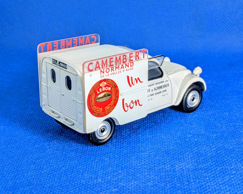 Citroën 2 CV AZU  Camembert normand LE BON   1956