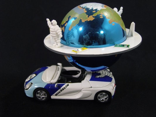 Renault Spider Globe Michelin  Caravane Tour de France 2001