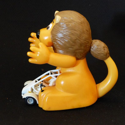 Kart avec Lion géant Crédit Lyonnais     Caravane Tour de France 2002