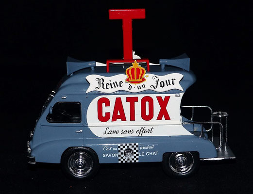 Renault 1000 Kgs  CATOX  Lettre T     Caravane Tour de France 1952