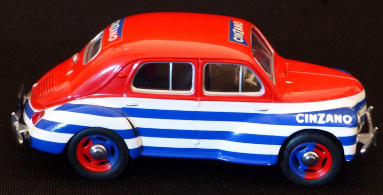 Renault 4 CV  CINZANO   Caravane Tour de France 1952