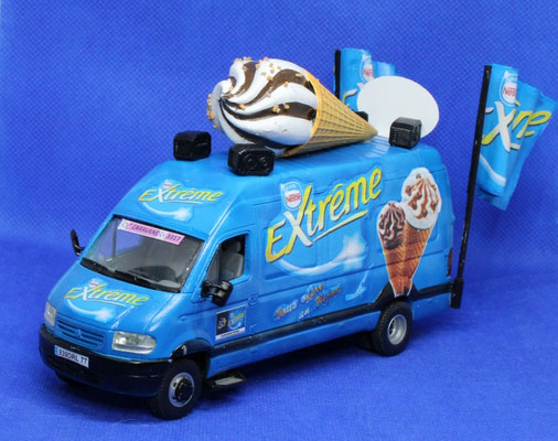 Renault Mascot  GLACES NESTLÉ EXTRÊME  Tour de France 2006