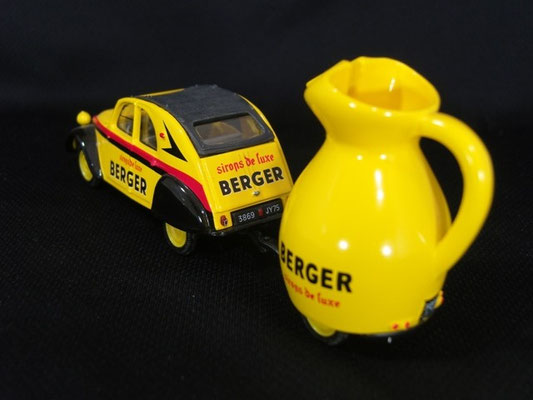 Citroen 2 CV AZLM   LA CARAFE BERGER   Tour de France 1970