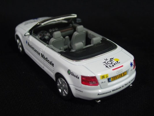 Audi A4 Cabriolet Assistance médicale                            Tour de France 2004