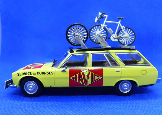 Peugeot 504 Break Assistance MAVIC  Tour de France 1977