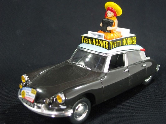 Citroen DS 19 YVETTE HORNER          Tour de France 1959