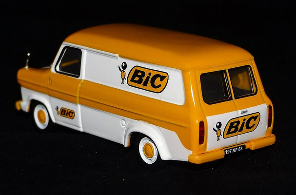 FORD TRANSIT   BIC      Caravane Tour de France 1968