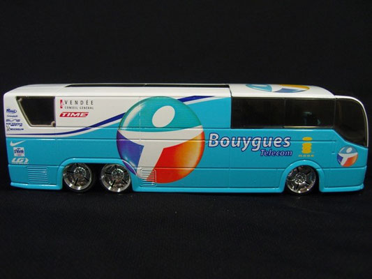 Bus Bouygues Télécom  Tour de France 2007