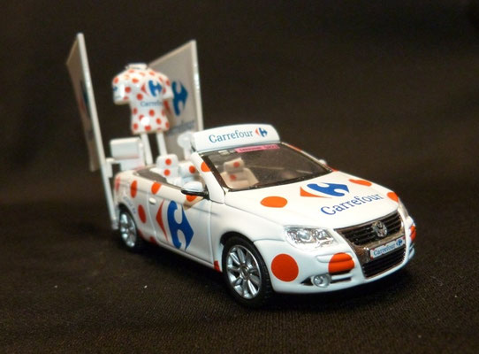 Volkswagen EOS CARREFOUR   Caravane Tour de France 2011