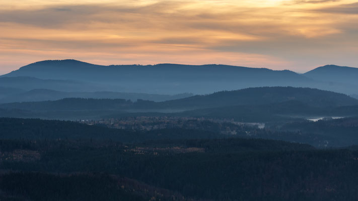 Lusen, Sonnenaufgang  105mm  1/50  f10  ISO200