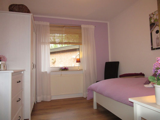 Schlafzimmer III