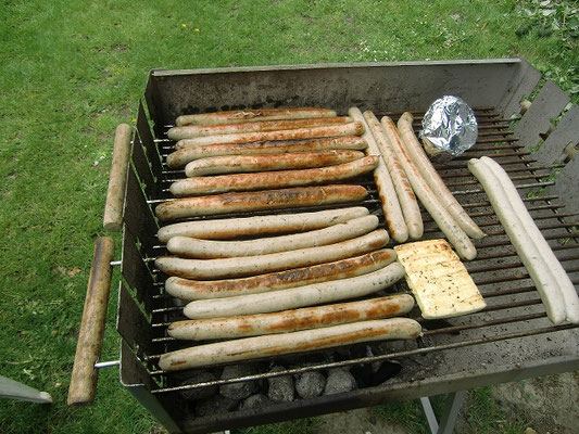 Gleich gibt es Bratwurst!