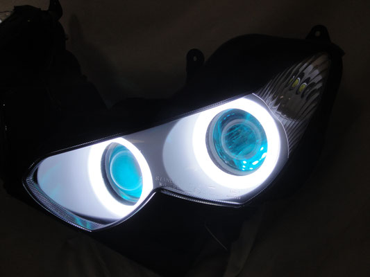 オートバイ - ヘッドライト・LED加工専門ショップGlanz オートバイ - ヘッドライト・LED加工専門ショップGlanz