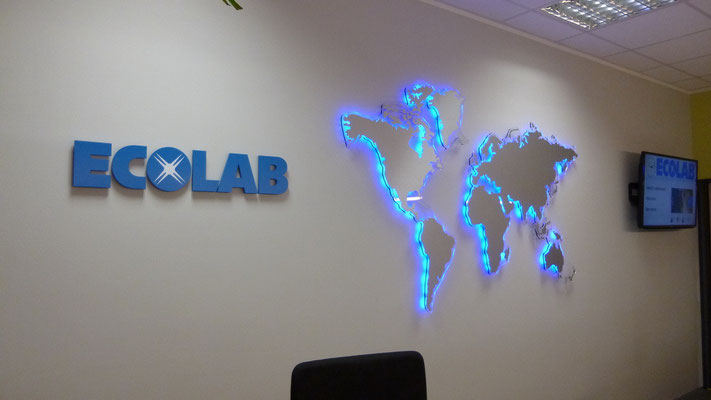 Ecolab, Monheim | hinterleuchtete Weltkarte und Einzelbuchstaben aus Acrylglas Vollmaterial (unbeleuchtet)