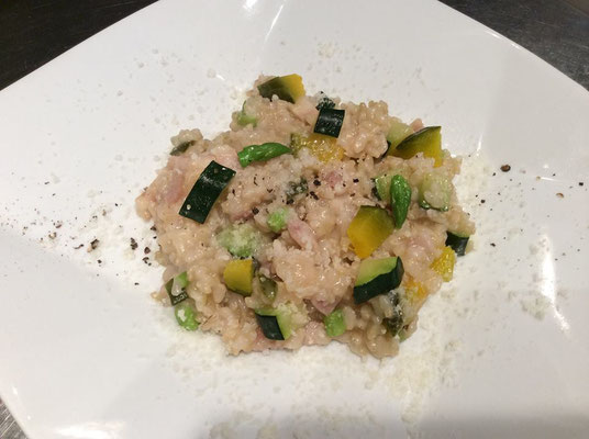risotto con riso integrale e verdure