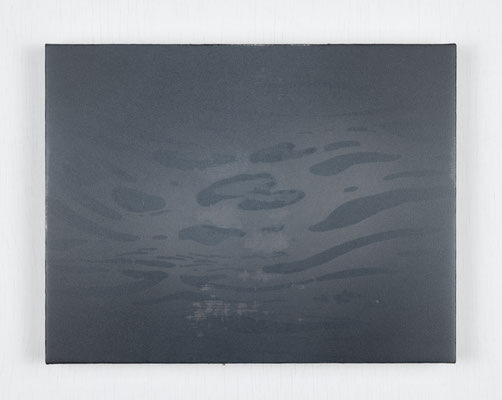Photography #13 / 2025年 / 木パネル、綿布、アクリル絵具、ウレタンクリア / H14 × W18 × D2 cm
