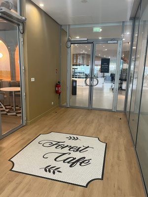 Sol enseigne commerce mosaïque