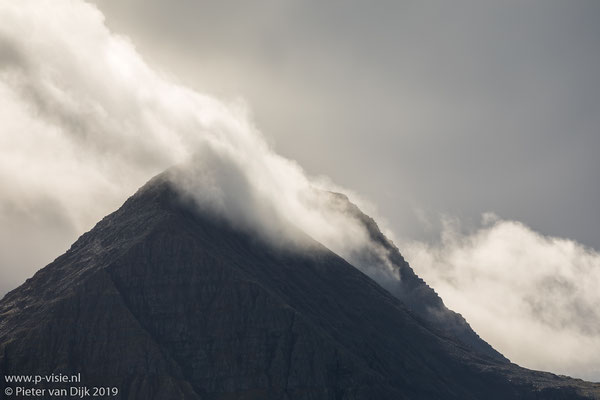 Wolken boven de Kúvíkur