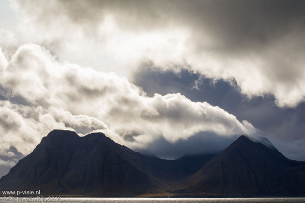 Wolken boven de Kúvíkur