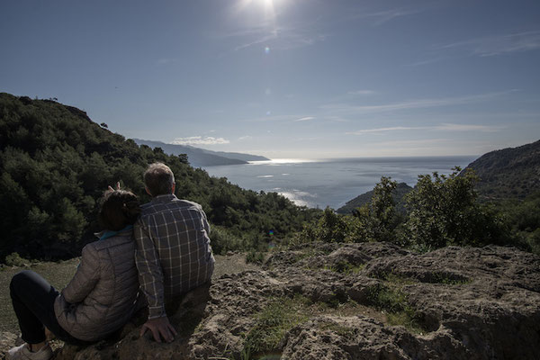 Der Blick von der Geisterstadt aufs Meer. Urlaub für Mama und Papa.