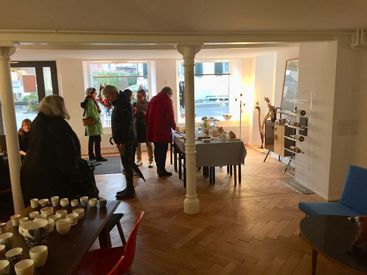 Impressionen - Vernissage 2019 - Stadtstube Popup Wohngalerie in Männedorf vom 26. Januar 2019 mit Markus Bhend Bhend Kunstausholz