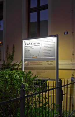 Aluminium-Aufsteller mit LED-Lichtleiste