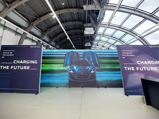 BigLedup Messewand mit LED-Beleuchtung BenteMedia Bestsystems