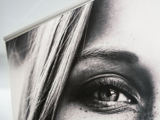 Expand Quickscreen3 Rollup Hochwertiges Grafikmaterial