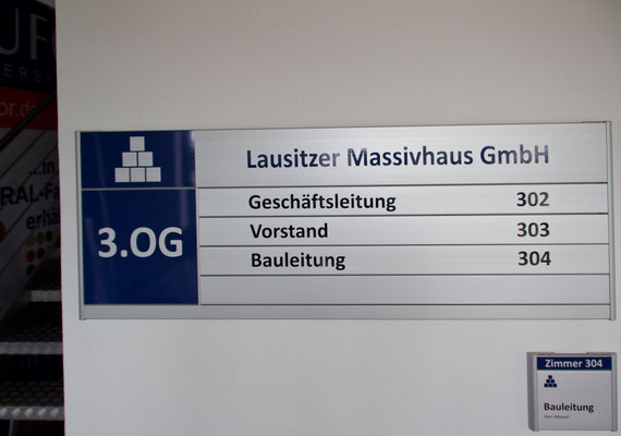 CLICK-Paneelsystem / Wegweiser