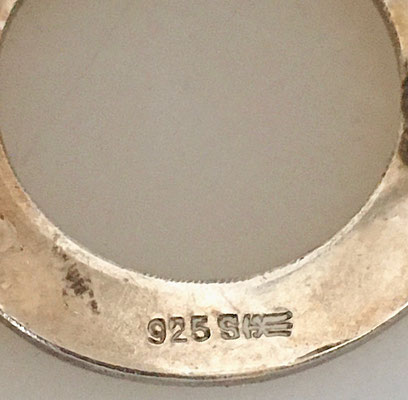 Dimensions: diameter approx. 2.5 cm. See the 830 silver mark and the manufacturer’s mark!