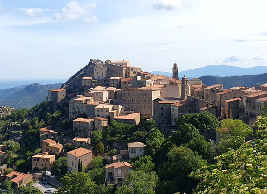 Das Bergdorf Speluncatu