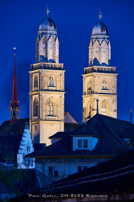 Grossmünster Zürich zur blauen Stunde - #2480