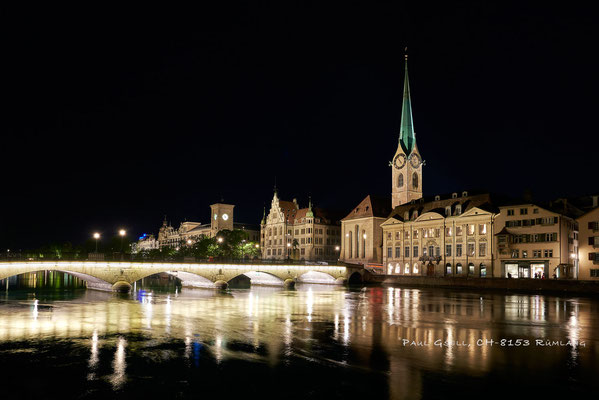 Zürich - Münsterbrücke und Fraumünster bei Nacht - #3347