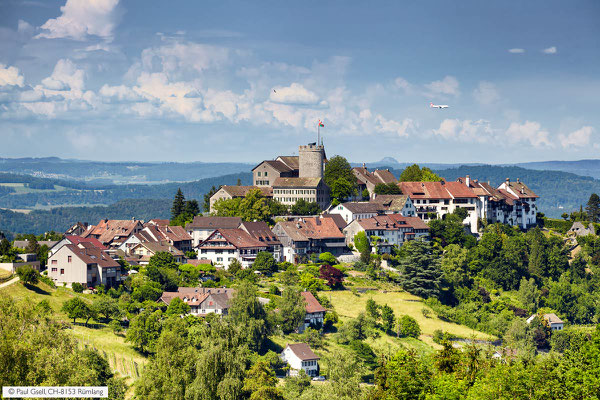 Blick auf Regensberg bei Dielsdorf